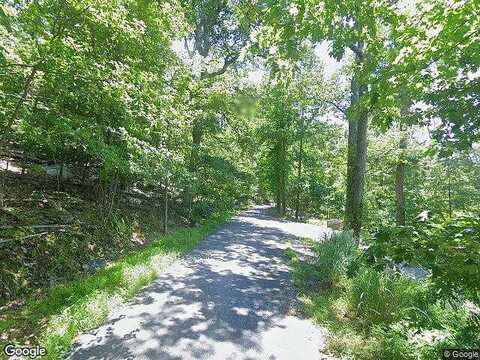 Thrush Ln, Harpers Ferry, WV 25425