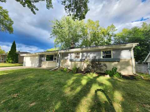 88Th, MILWAUKEE, WI 53214