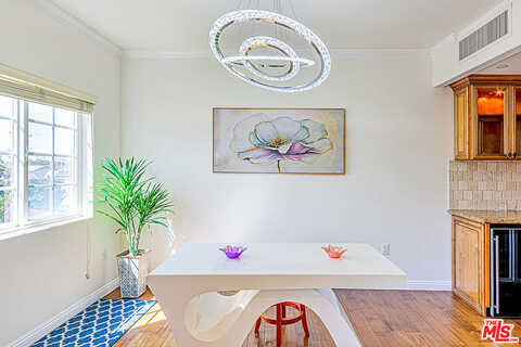 Wilton, LOS ANGELES, CA 90019