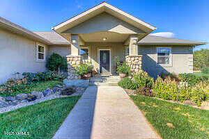 Bittner, YAKIMA, WA 98901