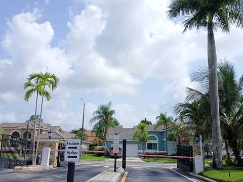 197Th, PEMBROKE PINES, FL 33029