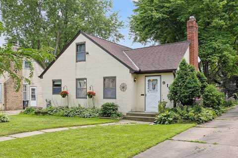 Hoyt, SAINT PAUL, MN 55117