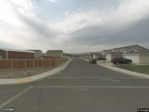 Moxee Ave, Moxee, WA 98936