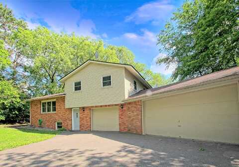 Western, CHANHASSEN, MN 55317