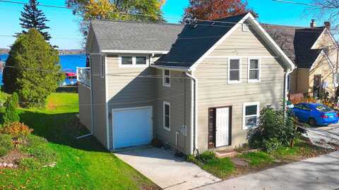 Woodland, PEWAUKEE, WI 53072