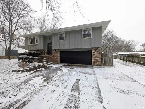 1126 ROBERT Drive, East Peoria, IL 61611