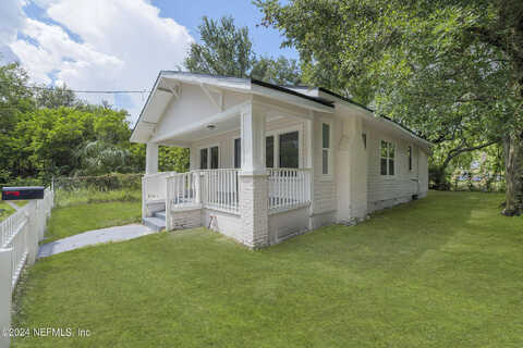 12Th, JACKSONVILLE, FL 32209