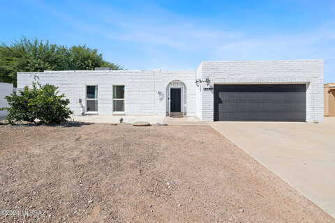 Lee, TUCSON, AZ 85715