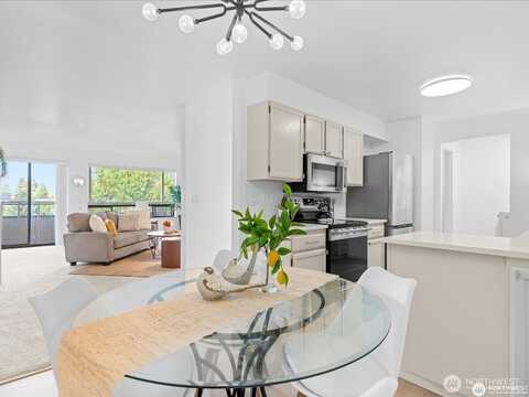 12Th, SEATTLE, WA 98117