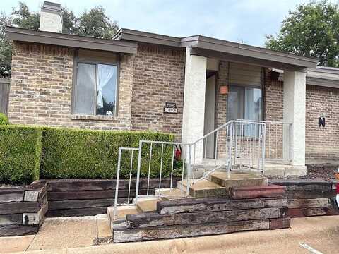 Dublin Dr, Richardson, TX 75080