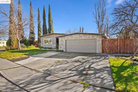 2018 Cambridge Dr, Fairfield, CA 94533