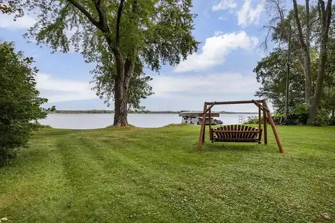 Surfside, BEAVER DAM, WI 53916