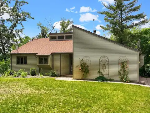 24Th, WAUPACA, WI 54981