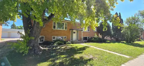 18Th, MOORHEAD, MN 56560