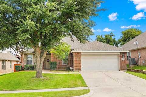 Roaring Springs, GRAND PRAIRIE, TX 75052