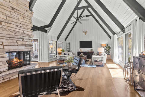Tarrant, FONTANA, WI 53125