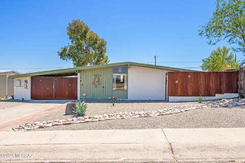 1St, SAN MANUEL, AZ 85631