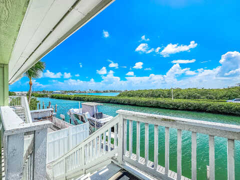 Coral, KEY COLONY BEACH, FL 33051