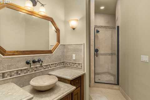 Marseilles, BEAVERTON, OR 97007