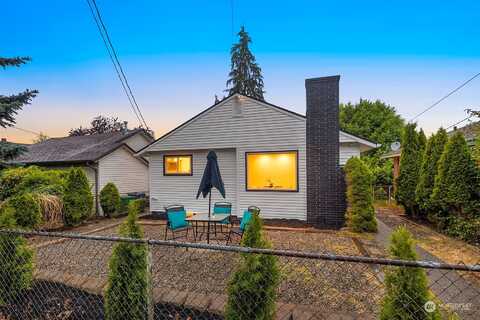 16Th, SEATTLE, WA 98117