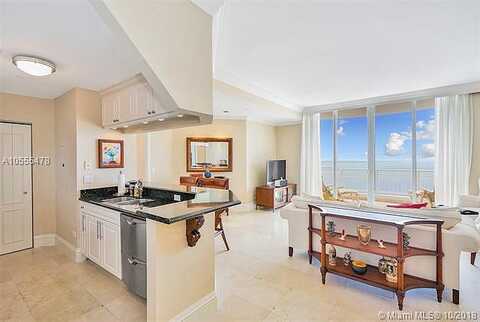 Brickell Key, MIAMI, FL 33131