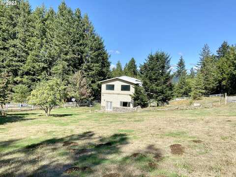 Bank Chetco River, BROOKINGS, OR 97415