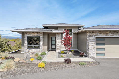 Highland View, REDMOND, OR 97756