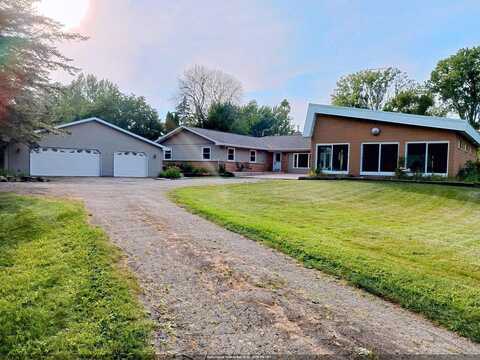 Lakeshore, VAN DYNE, WI 54979