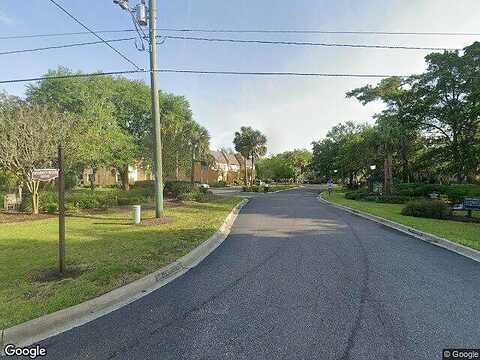 Regency Wood Dr, Jacksonville, FL 32225