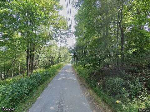 Hill St, Beach Lake, PA 18405