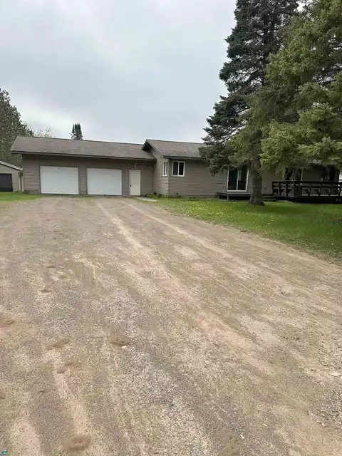 Pinewood, CLOQUET, MN 55720