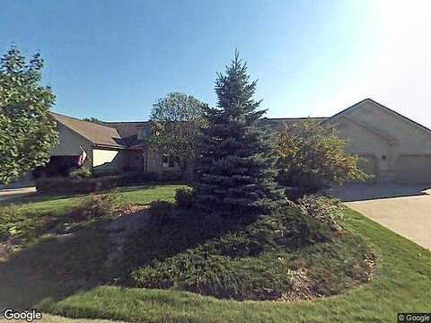 Golf, PEWAUKEE, WI 53072