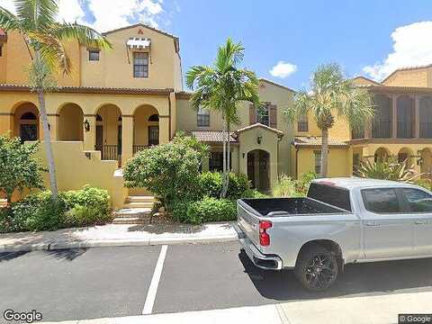 Cambria Cir, Naples, FL 34113