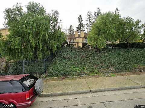 Mountain Blvd, Oakland, CA 94605