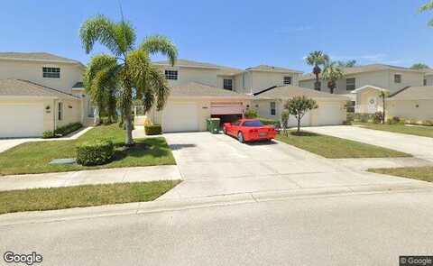 W Crown Pointe Blvd, Naples, FL 34112