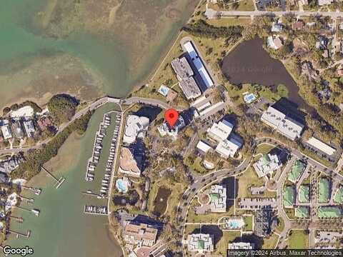 Seaside Ln, Belleair, FL 33756