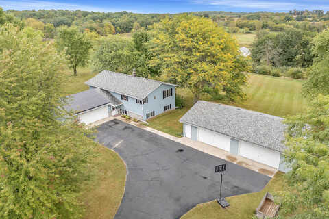 Windy Acres, KEWASKUM, WI 53040