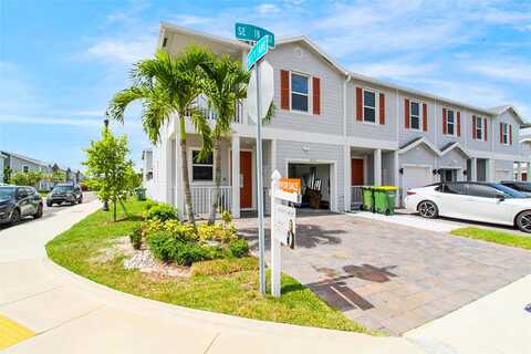 18Th, FLORIDA CITY, FL 33034