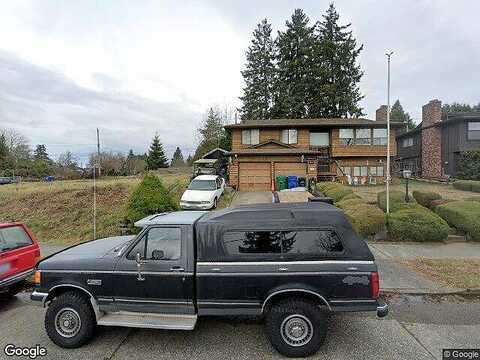 29Th Avenue Sw, Seattle, WA 98126