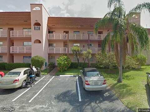 Sunrise Lakes Blvd, Sunrise, FL 33322