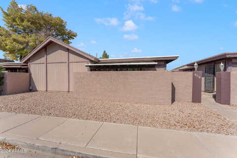 S Hacienda Drive, Tempe, AZ 85281