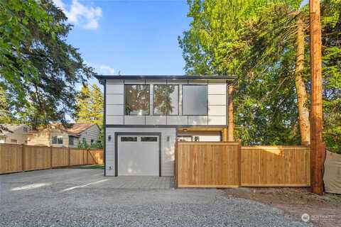 Dayton Avenue N, Seattle, WA 98103