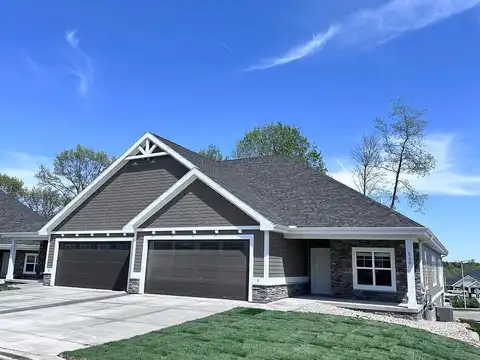 Unit 15 Bellflower Pointe Drive, Deforest, WI 53532