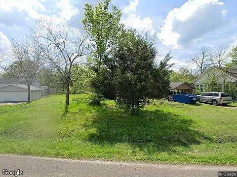 1St, GROVETON, TX 75845