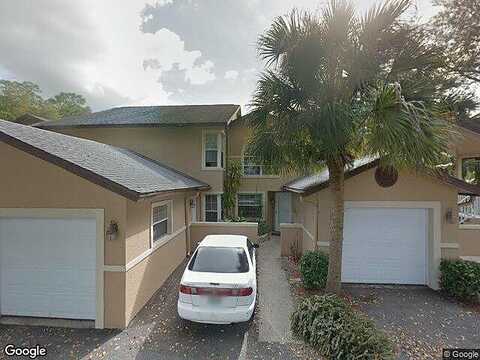 Crescent Garden, NAPLES, FL 34109