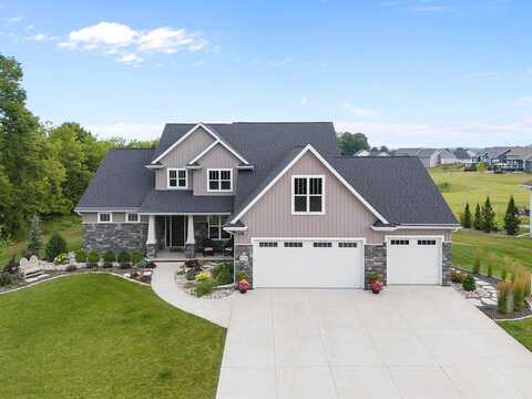 W7096 Crestfield Way, Greenville, WI 54956