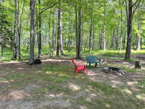 W. 13644 Thunder Mountain Rd # 13581, Crivitz, WI 54114