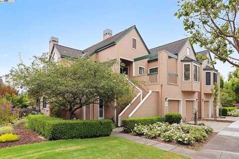 Independence Dr, Alameda, CA 94501