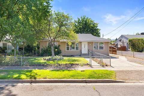 Mount Pitt Avenue, Medford, OR 97501