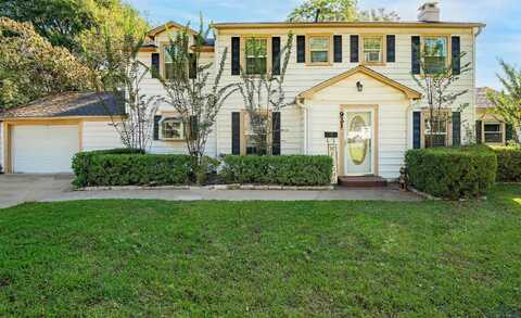 N Montgomery St, Gilmer, TX 75644